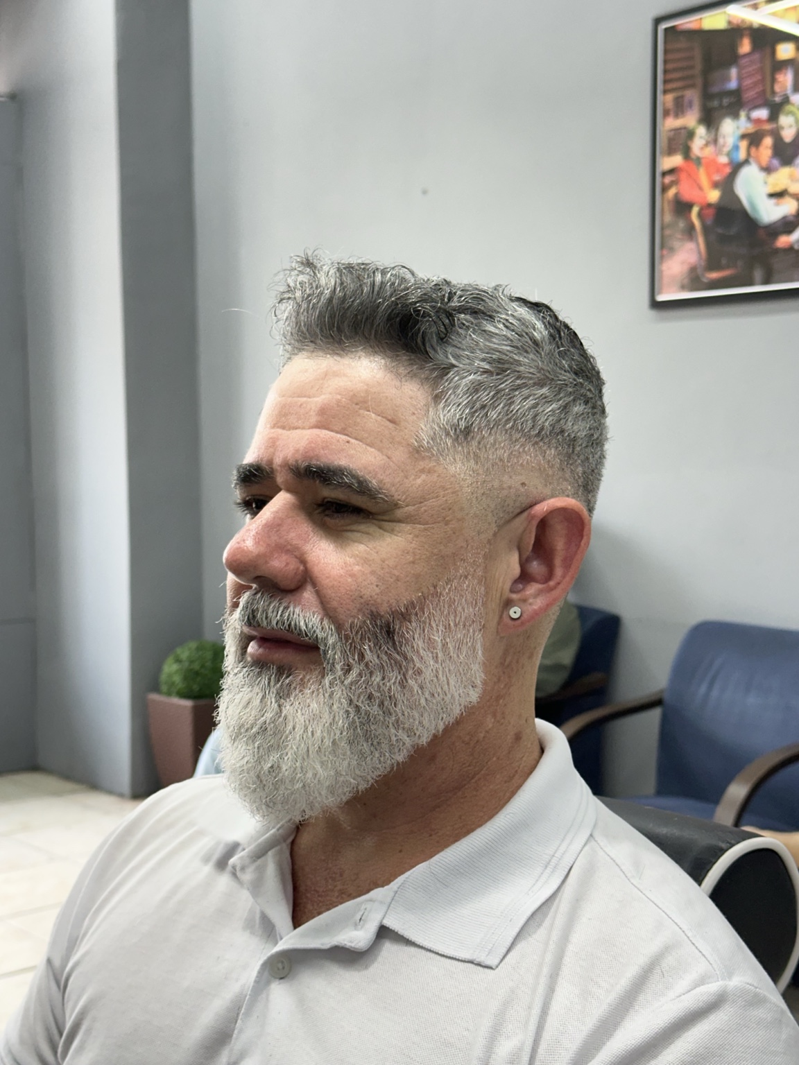 Corte e barba feitos na Barbearia Calcki